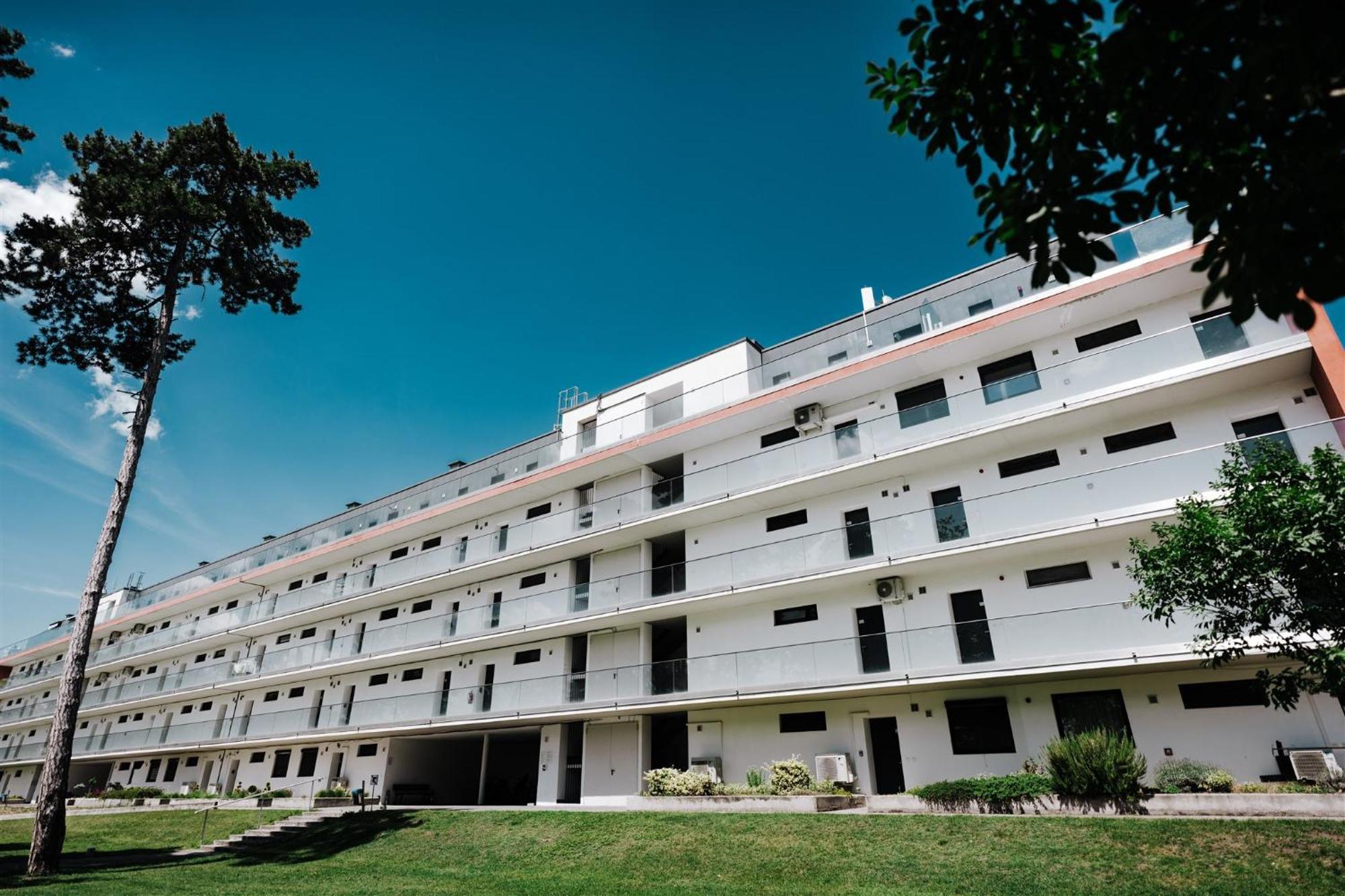 Butique Apartman Grand Balatonlelle Exterior photo